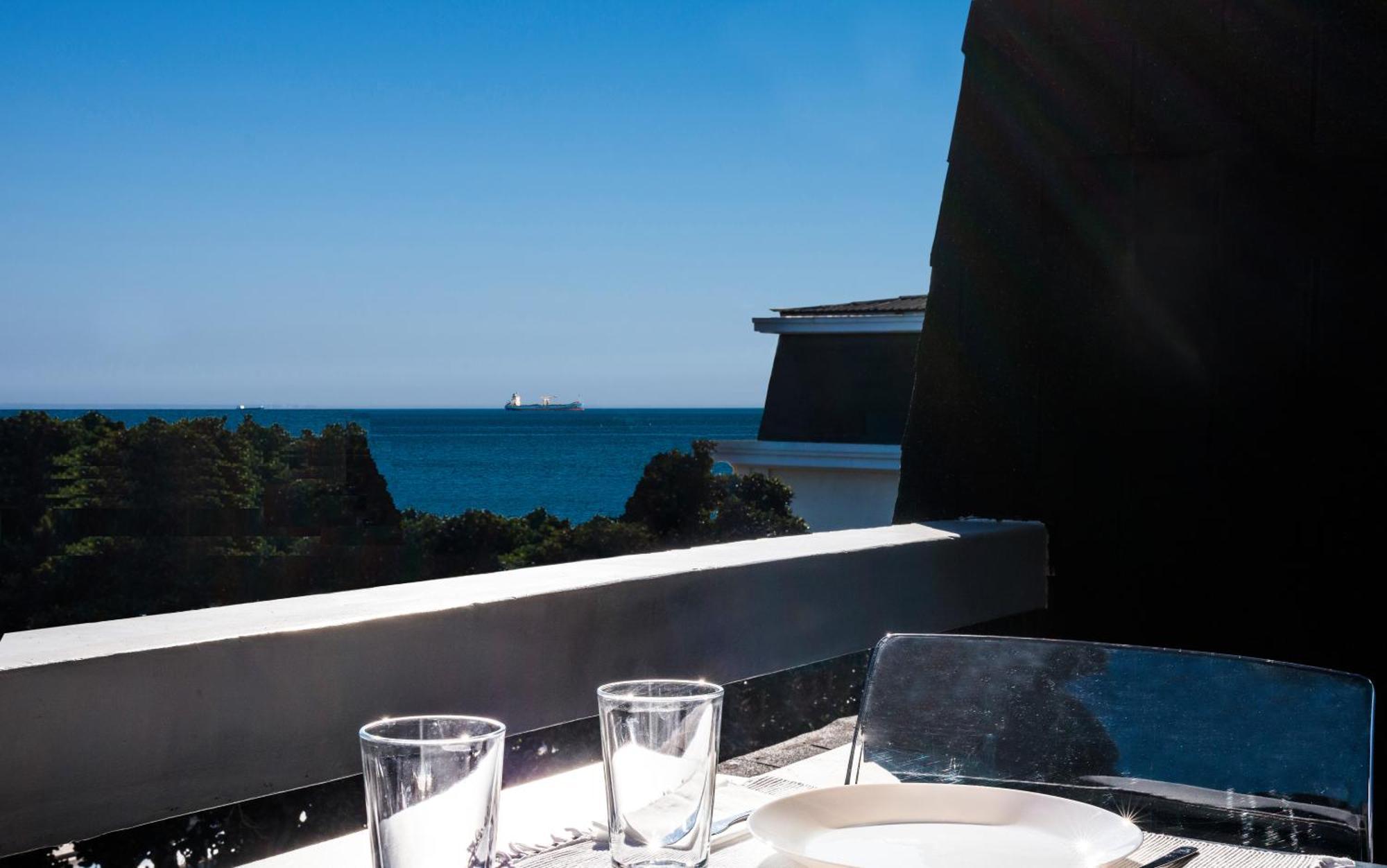 Cascais-Estoril Beachfront Apartments מראה חיצוני תמונה